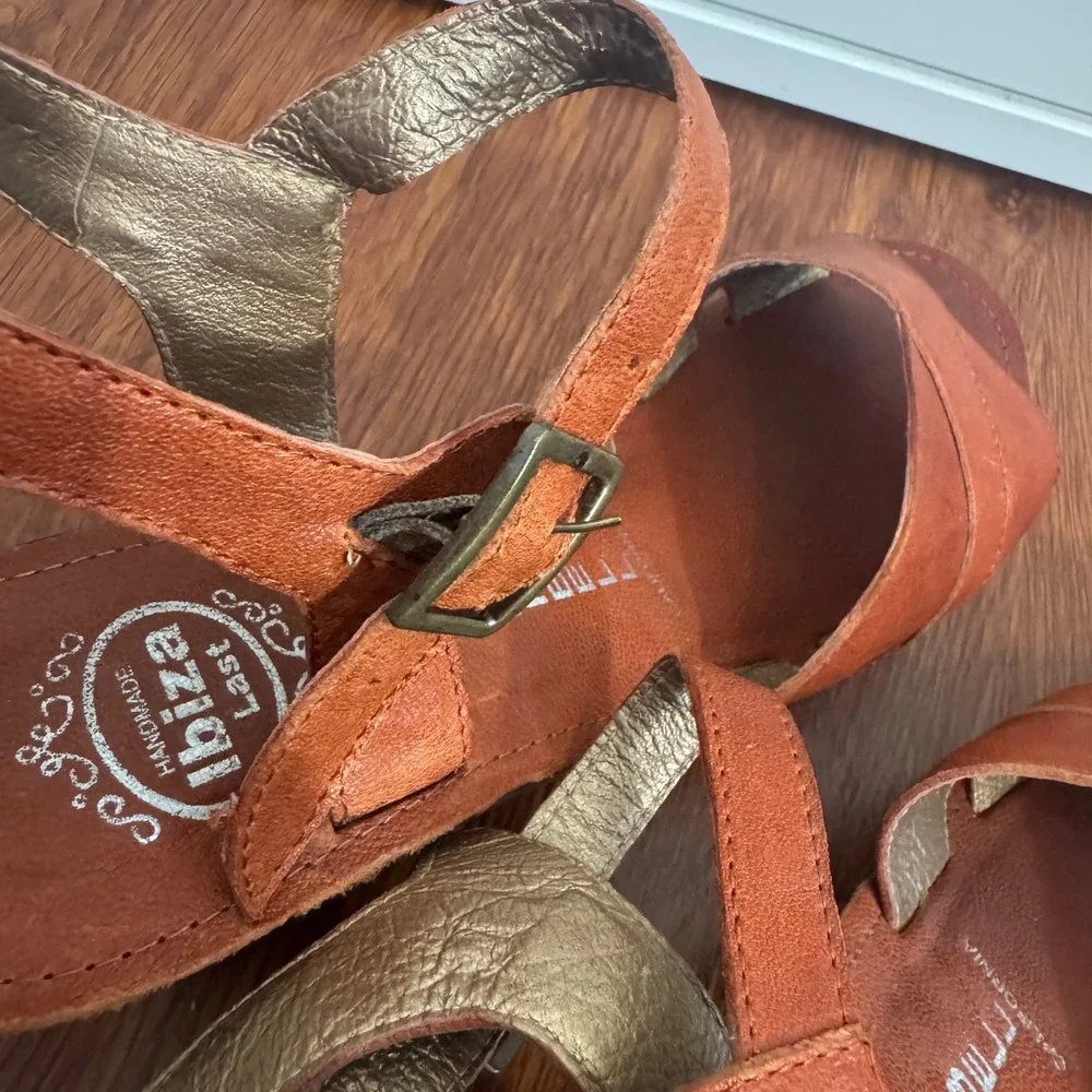 Jeffrey Campbell Sandals Sz 7 Platform Wood Block Heel Retro 70's Cognac Tan